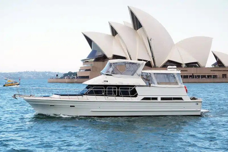 Ambience party boat Sydney Harbour