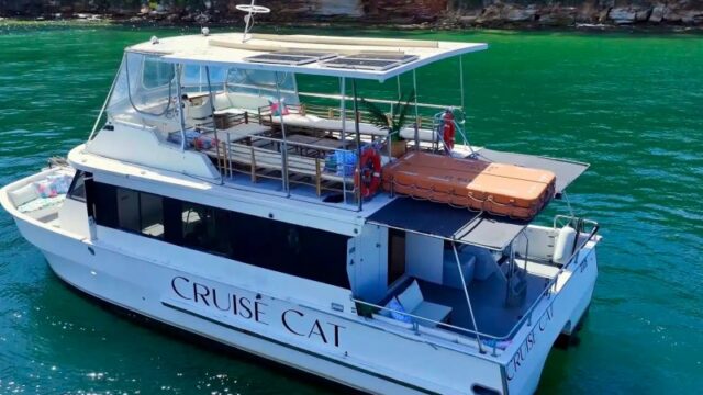 Cruise Cat party boat