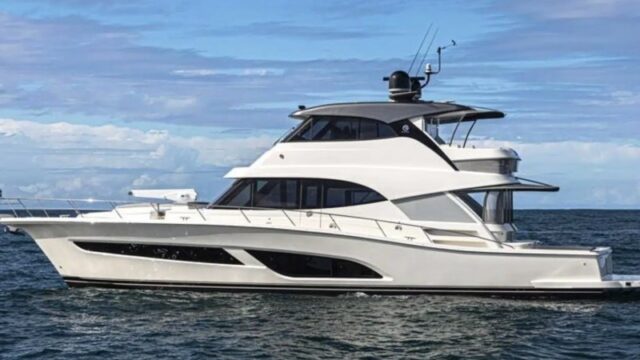 Isola party boat