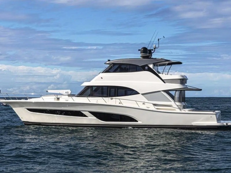 Isola party boat