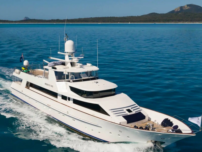 Phoenix One party boat