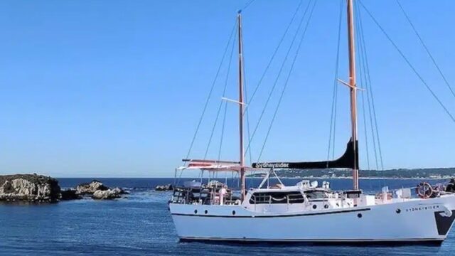 Sydneysider party boat