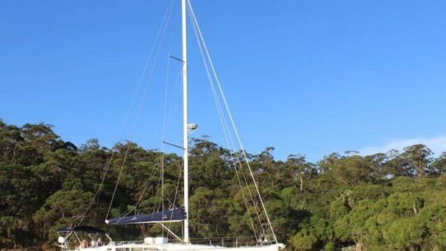 Tous Ensemble party boat