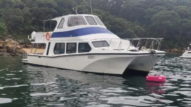 Zulu party boat